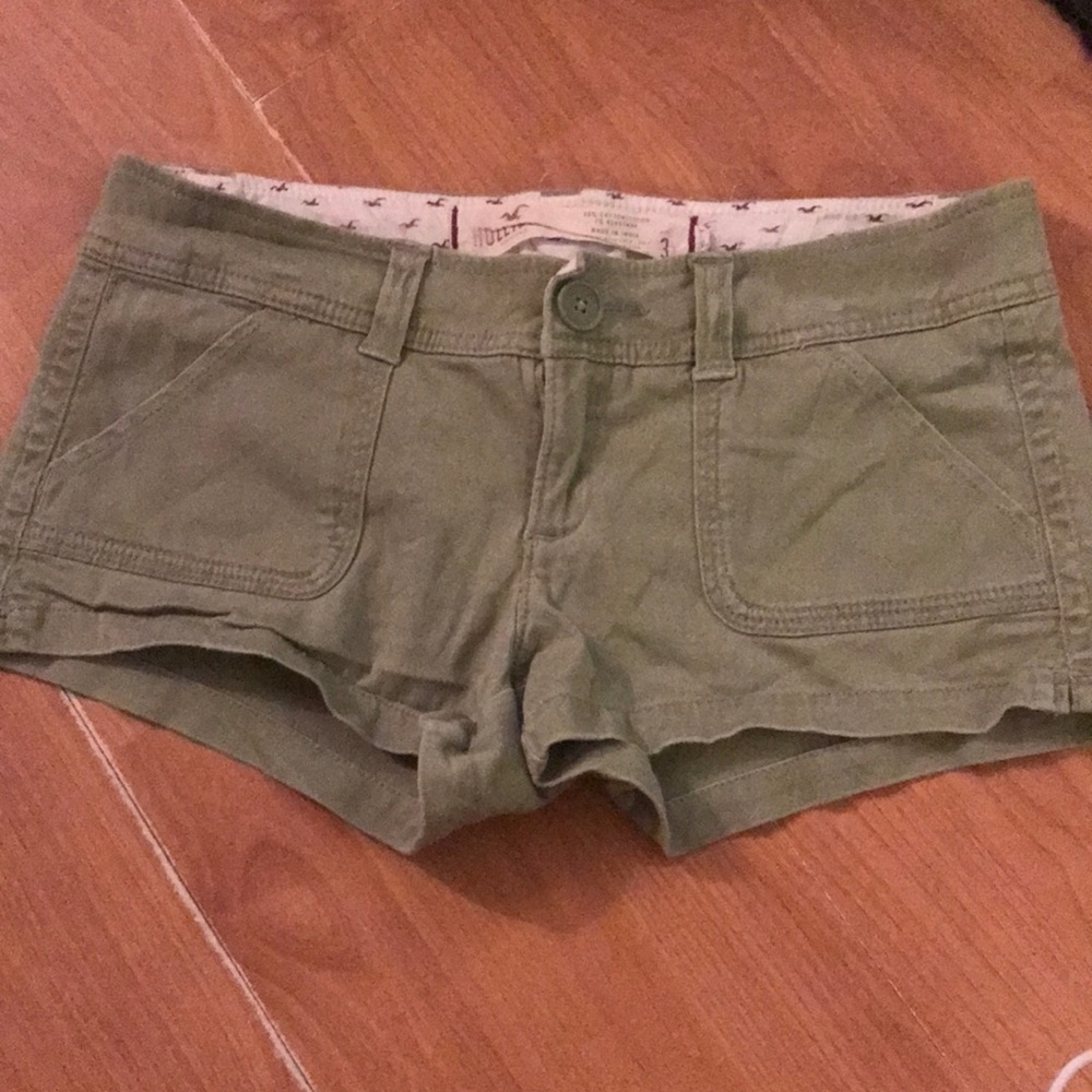 Sz 3 Hollister Short